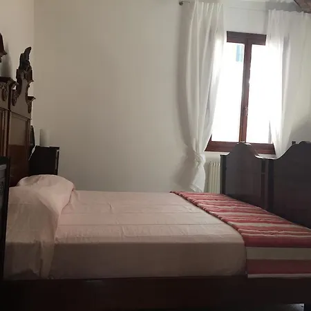 Homesweethome Apartman Velence